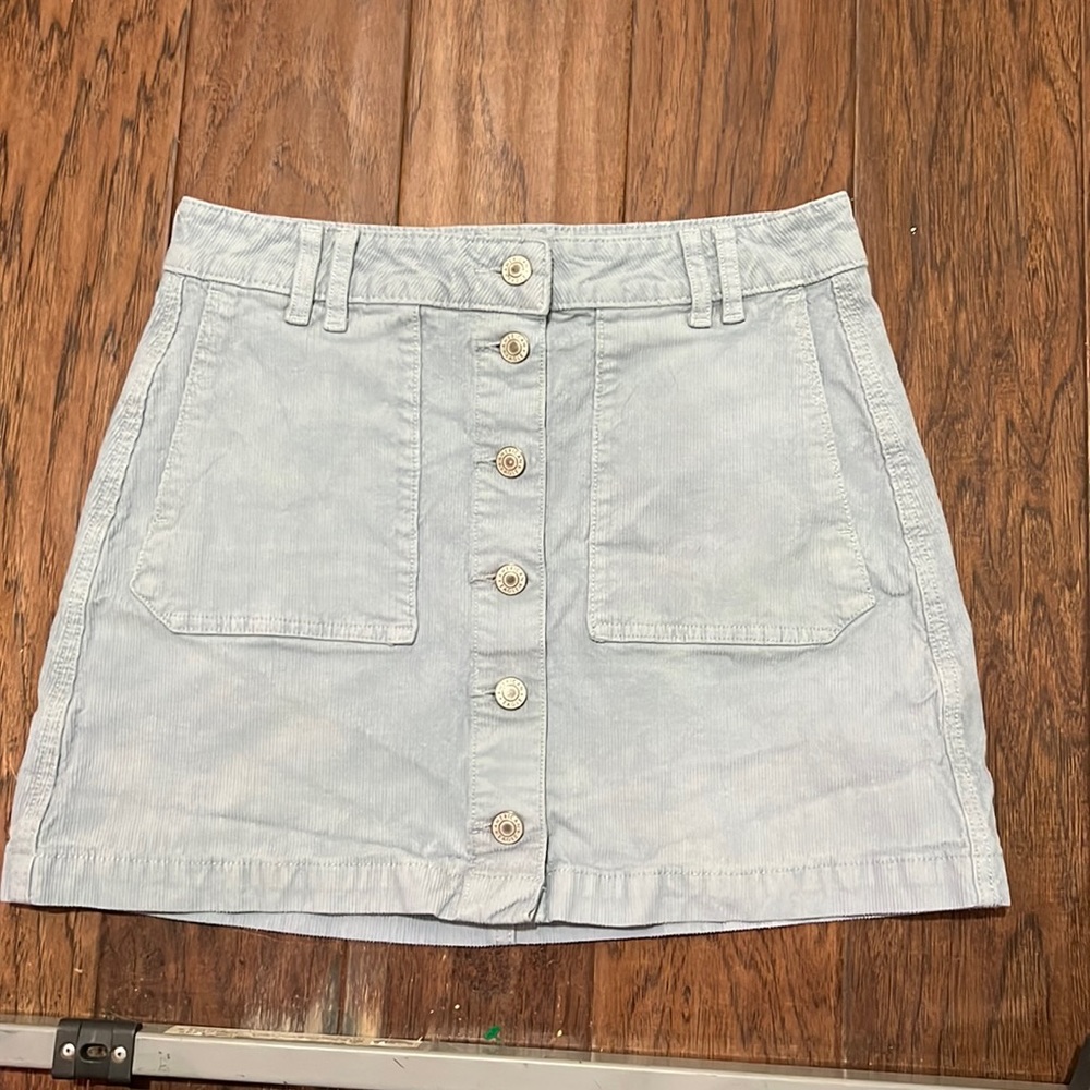 American eagle, size 6 skirt
